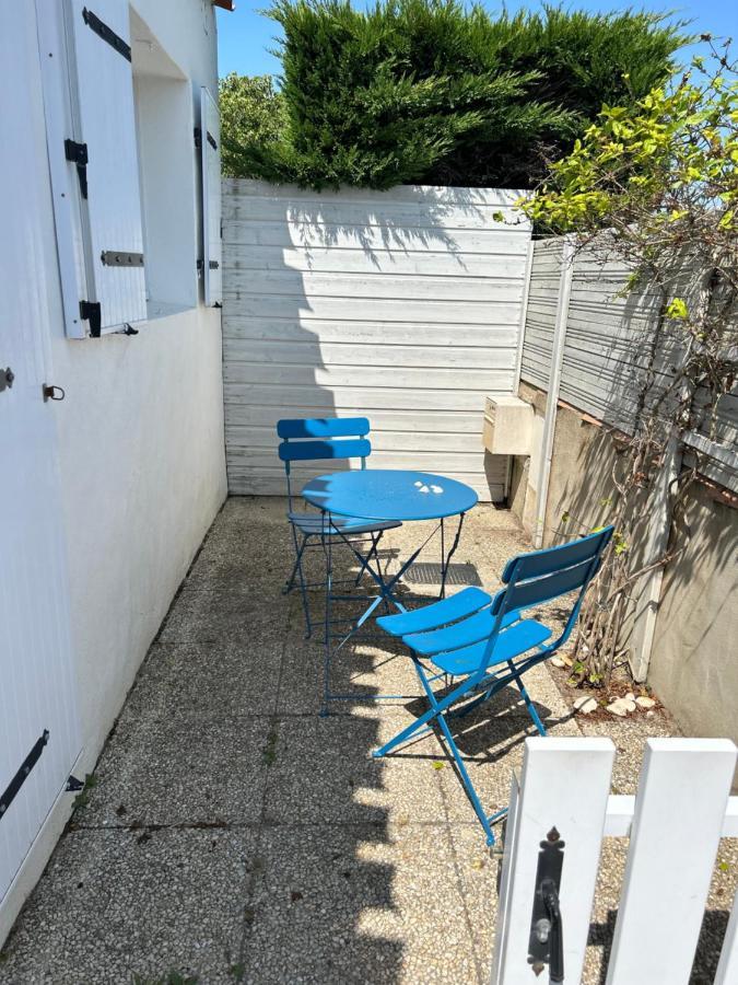 Petite Maison Au Calme, Dans Une Impasse L'Epine  Exteriér fotografie